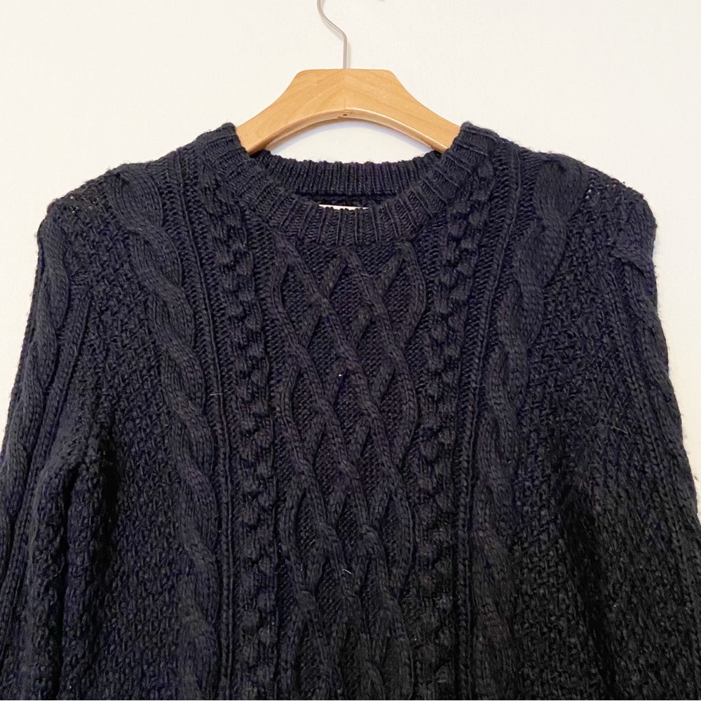 Abercrombie & Fitch Cable Knit Crewneck‎ Sweater Womens Size Small Navy Blue - Picture 4 of 6